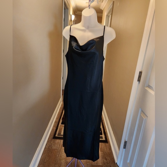 Elegant Black Slip Dress - Picture 2 of 2
